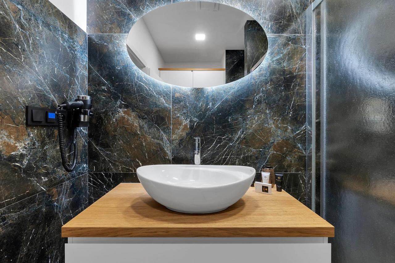 Novy Designovy Apartman S Klimatizaci Рихнов-над-Кнежноу Экстерьер фото